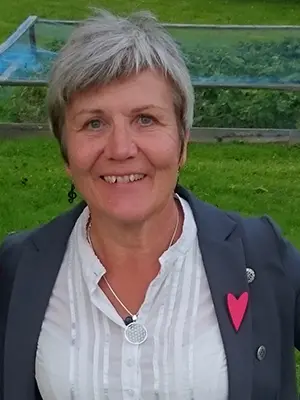 Karin Andersson, Vimmerby. Cert. Helhetsterapeut, lärare och djurkommunikatör på HelhetsCentrum