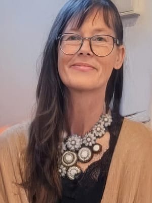 Agneta Strindinger, Kalmar. Cert. Helhetsterapeut på HelhetsCentrum