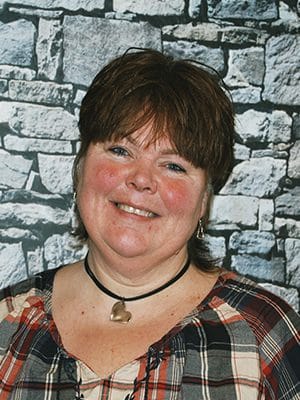 Eva Johnson 300×400 Eva Johnson, Fristad. Cert. Helhetsterapeut, lärare och djurkommunikatör på HelhetsCentrum