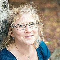 Miriam Sundlöf, Djurröd. Cert. Helhetsterapeut, lärare och djurkommunikatör på HelhetsCentrum