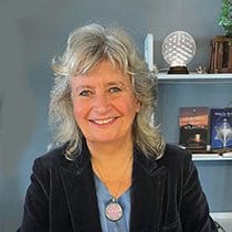 Susanne Jönsson, Helhetsterapeut, lärare och grundaren av Helhetscentrum