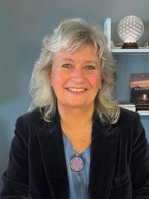 Susanne Jönsson, Helhetsterapeut, lärare och grundaren av Helhetscentrum