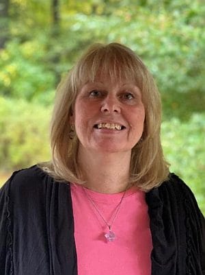 Suzanne Hovander, Tyringe. Cert. Helhetsterapeut och djurkommunikatörpå HelhetsCentrum